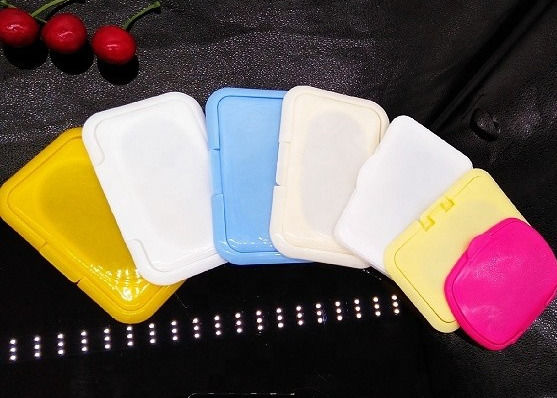 Coperchi di plastica delle strofinate dei tessuti del bambino del polipropilene bagnato del coperchio ISO9001 100mm