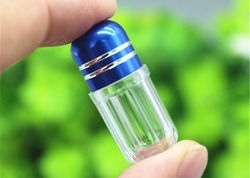 bottiglia di plastica di 3g Mini Plastic Capsule Bottles ISO9001 con il cappuccio del metallo